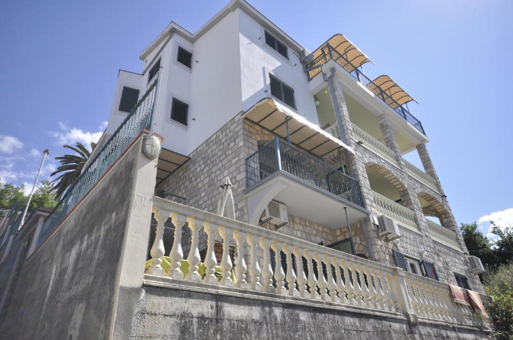 Garni Hotel Bokeska Noc Herceg Novi Kültér fotó