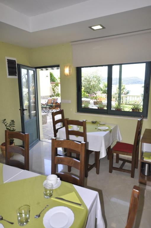 Garni Hotel Bokeska Noc Herceg Novi Kültér fotó
