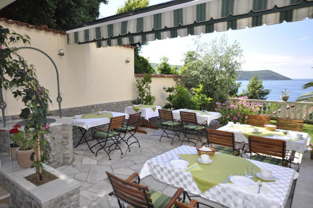 Garni Hotel Bokeska Noc Herceg Novi Kültér fotó